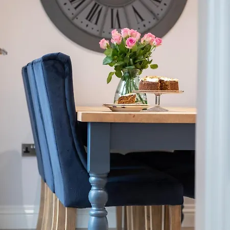 The Old Doghouse Semesterbostad *